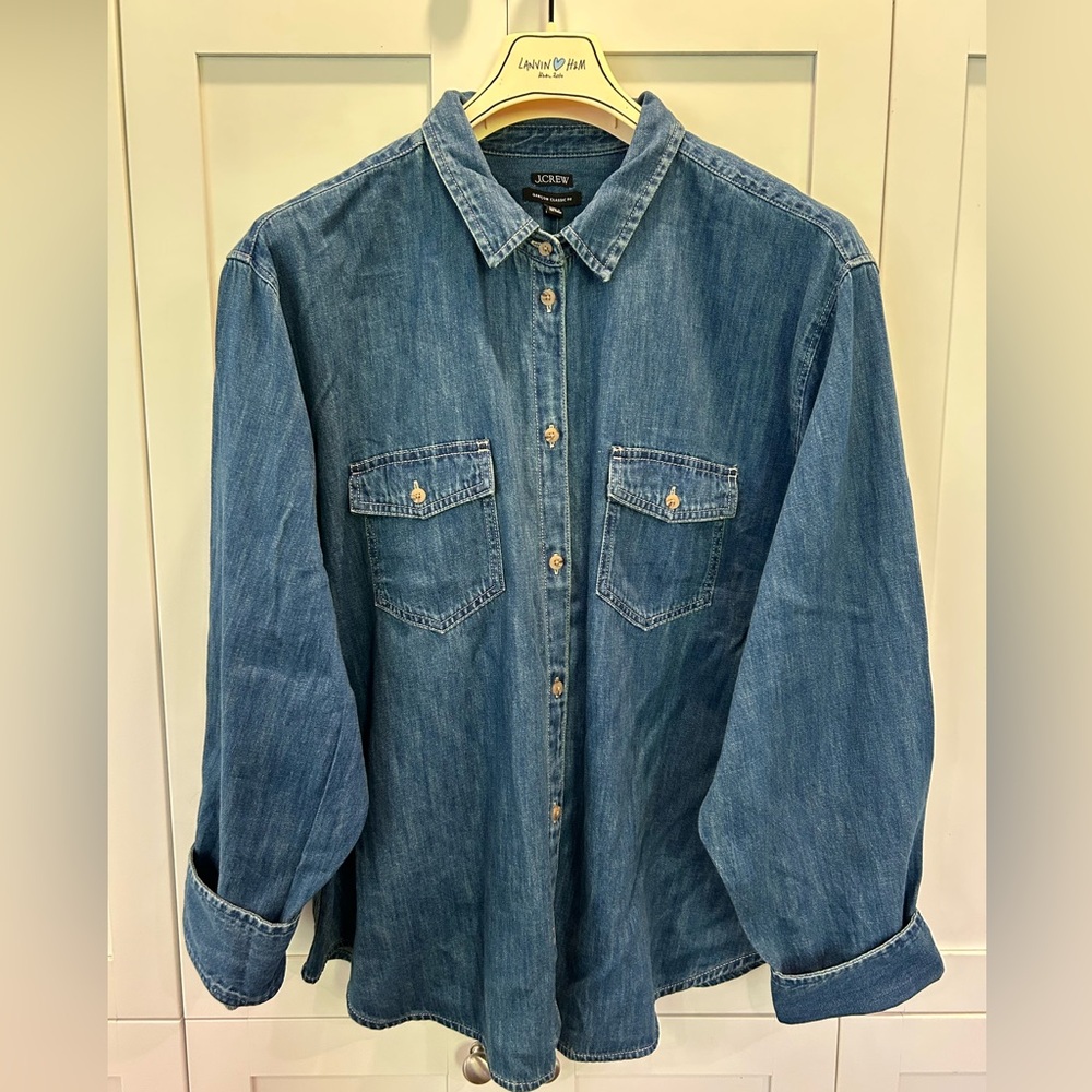 NWT J. Crew Garçon Denim Shirt in mid blue wash